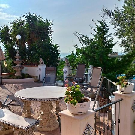 Villetta Dei Tramonti Трапето Екстериор снимка